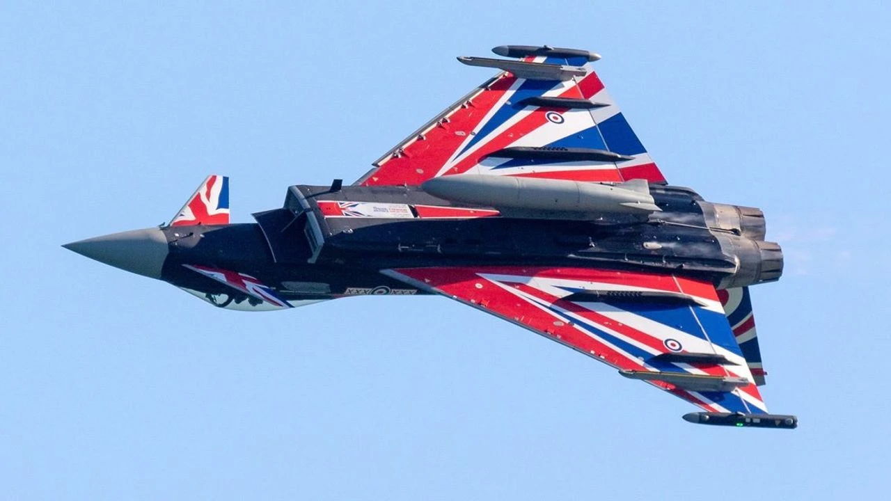 Sivrihisar’da 10. Yıl Coşkusu: Havacılık Tutkunları Gökyüzünde Buluşuyor