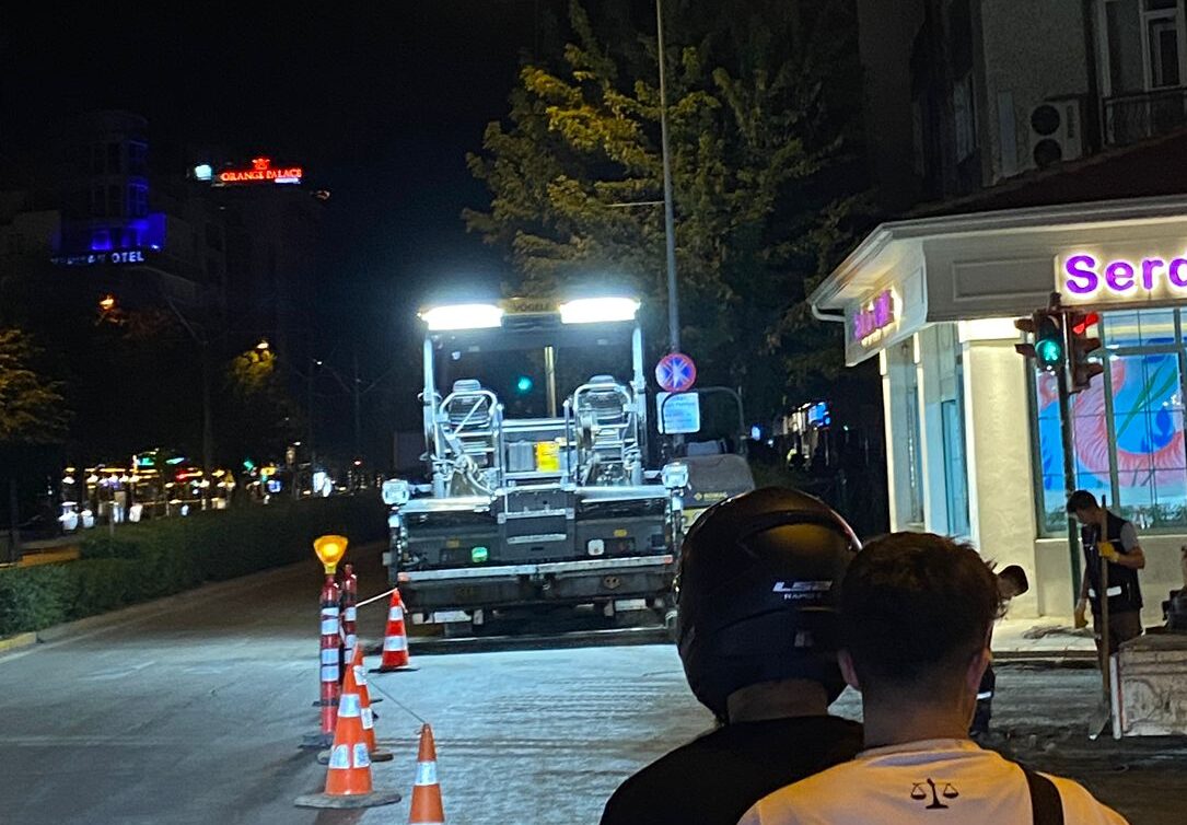 “Ne Giden Gidebildi, Ne Gelen Gelebildi”: Seylap Caddesi’nde Trafik Çilesi!