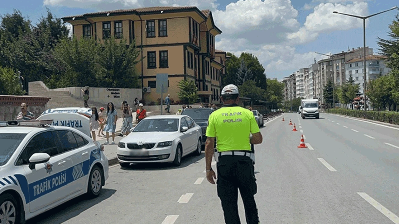 Trafikte Alarm Zilleri: 20 Bin Araç Denetlendi, 200’ü Men Edildi!