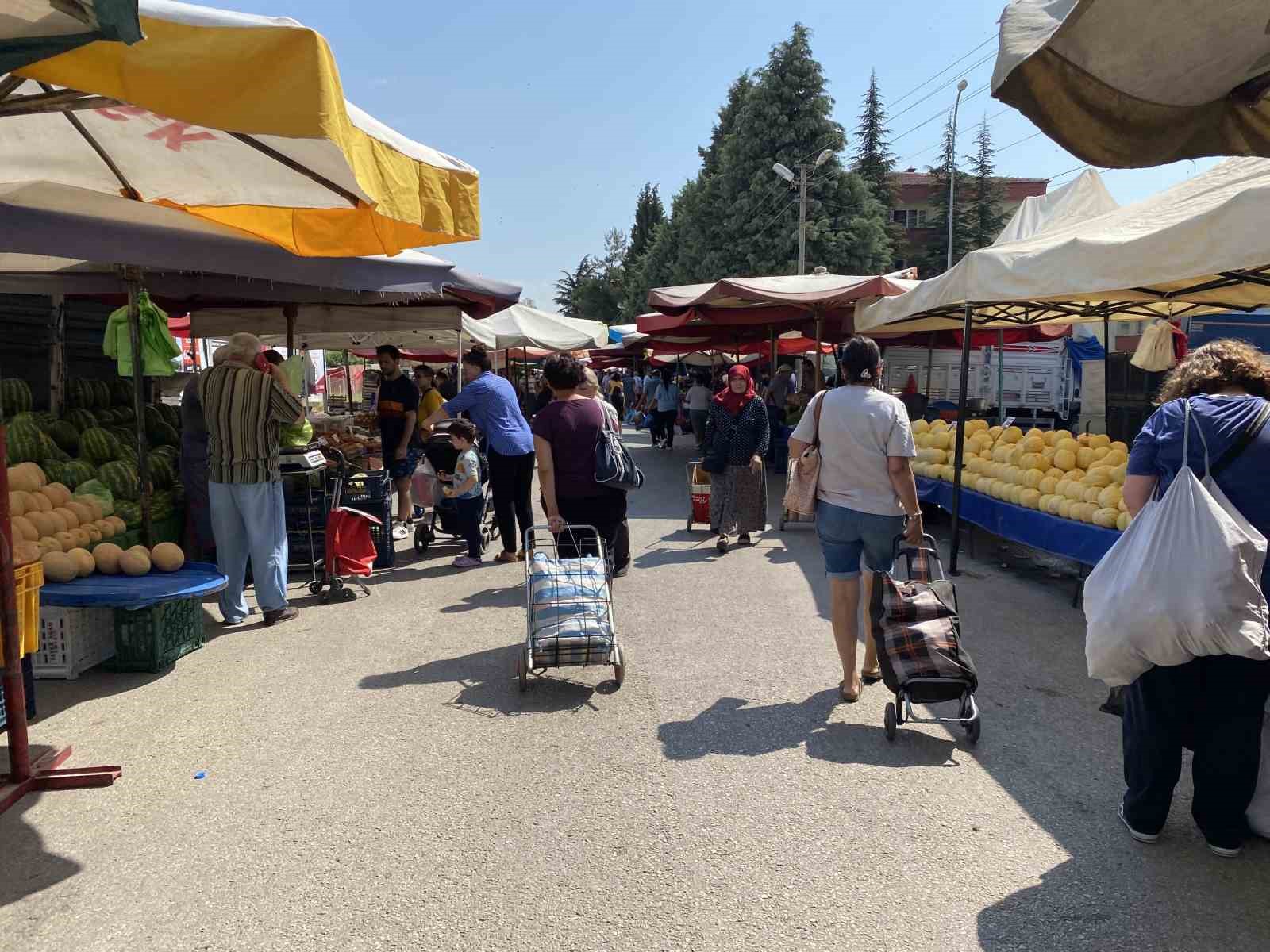 Çarşamba Pazarı Krizi Büyüyor: Esnaf Ayakta!