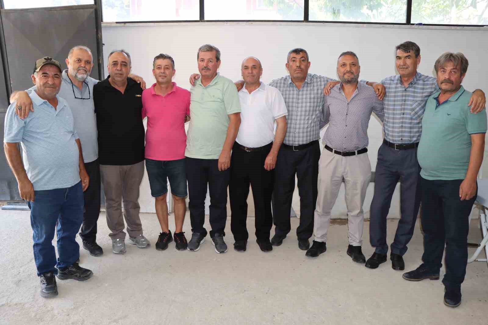 37 Yıllık Hasret Bitti: Asker Arkadaşları Eskişehir'de Yeniden Buluştu!