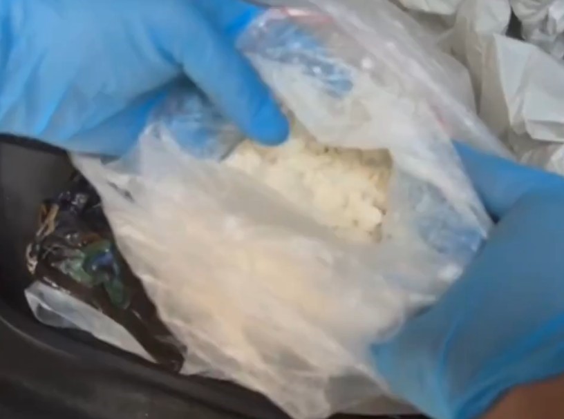 Narkotik Ekiplerinden Nokta Atışı: Araçtan 1 Kilo Kokain Çıktı