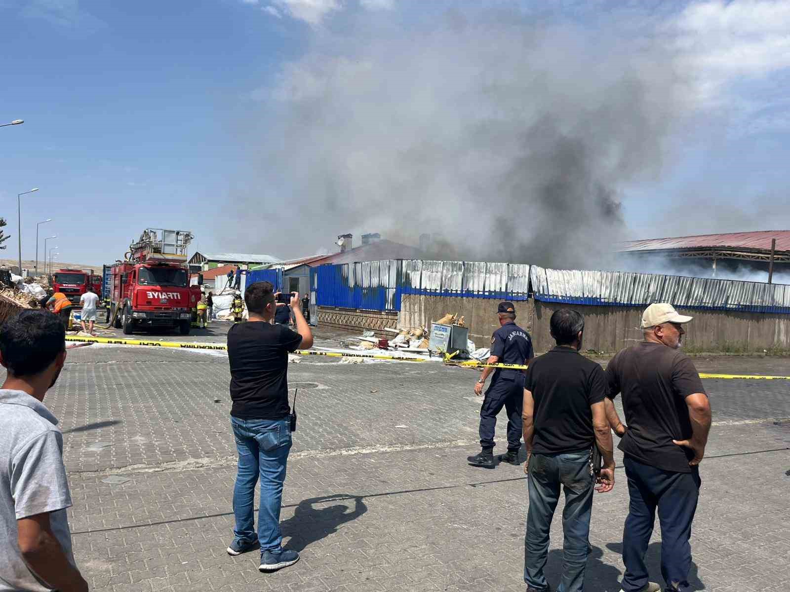 Eskişehir’de Fabrika Yangını: Havadan ve Karadan Müdahale!