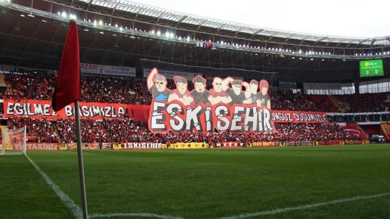 ESKİŞEHİRSPOR’UN İLK MAÇ BİLETLERİ SATIŞTA!