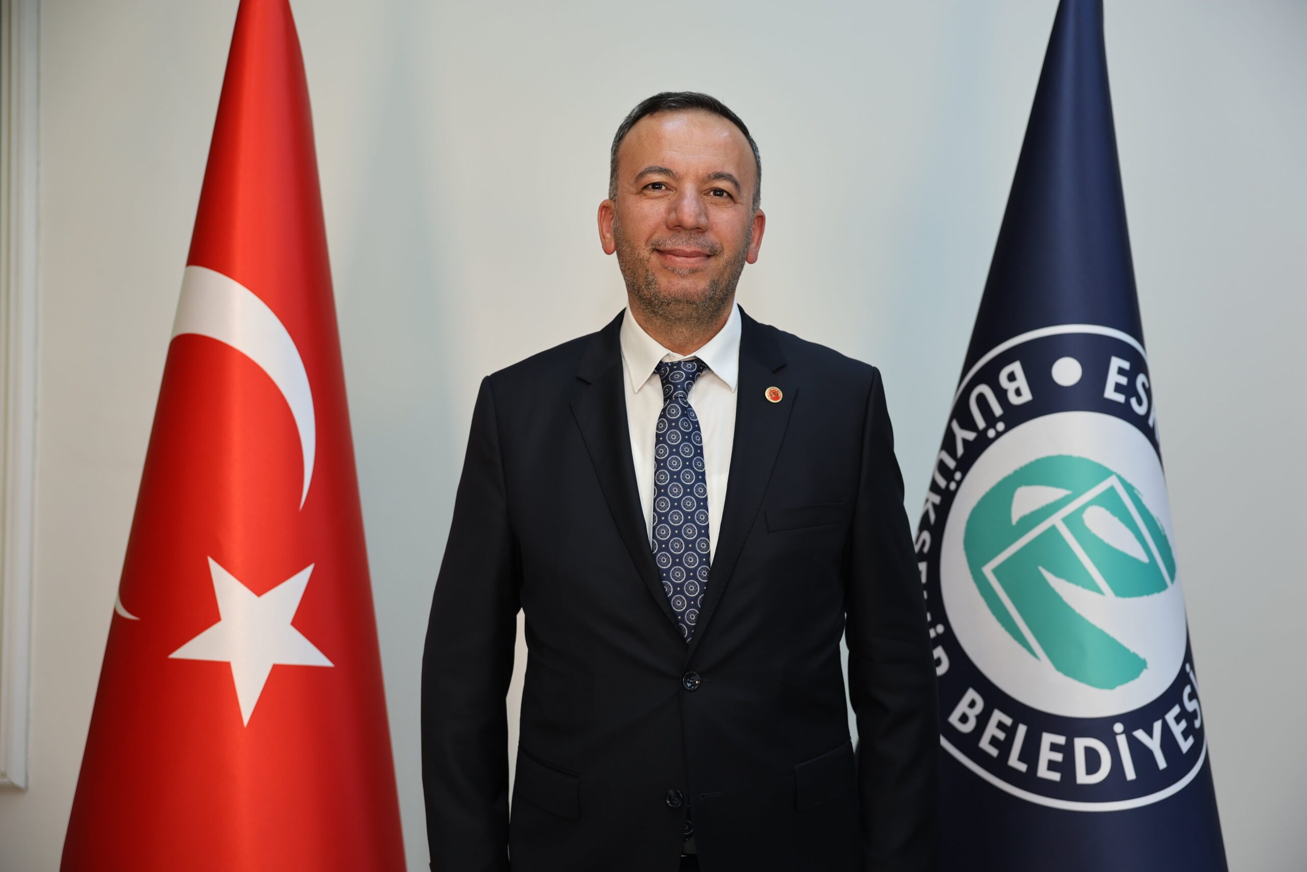 Ahmet Sivri’den CHP’li belediyeye destek!