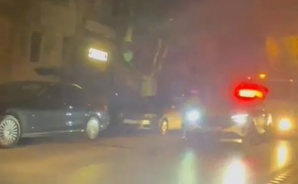 “Eskişehir’de taksici–mobil sürücü kavgası: 50 kişi çevresini sardı”