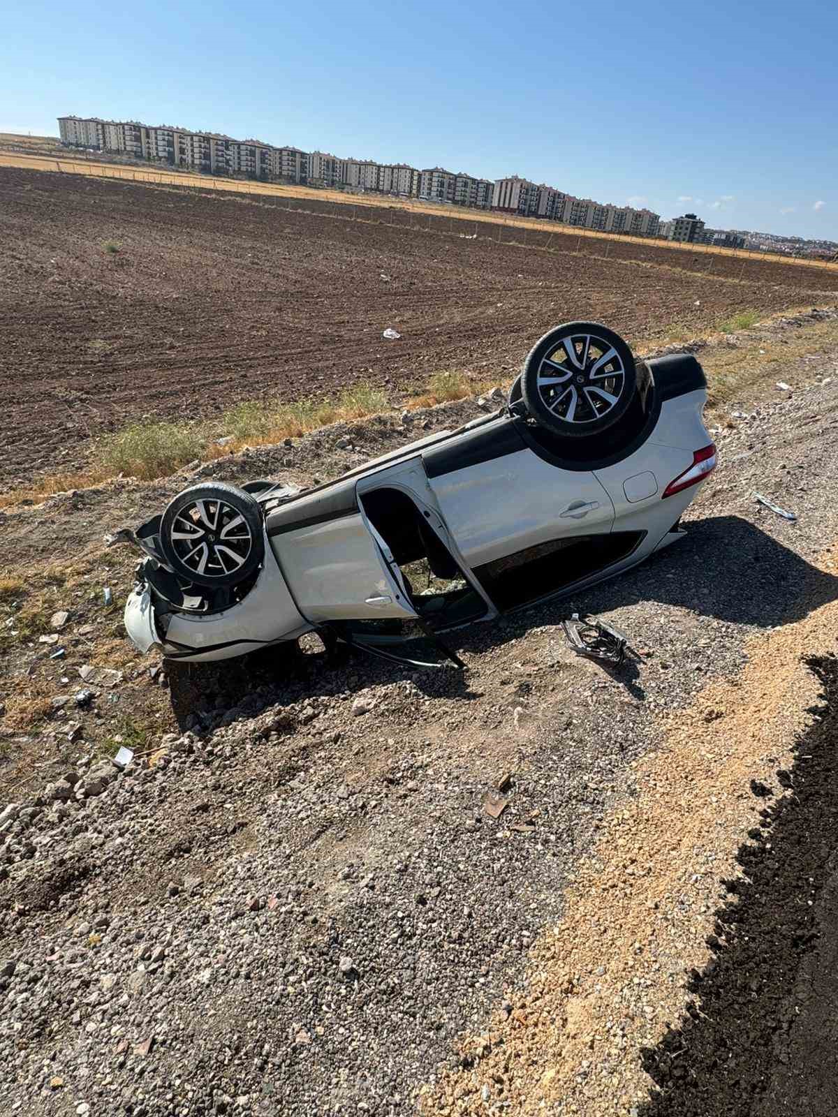 ESKİŞEHİR’DE İKİ ARAÇ ÇARPIŞTI, 4 KİŞİ YARALANDI!