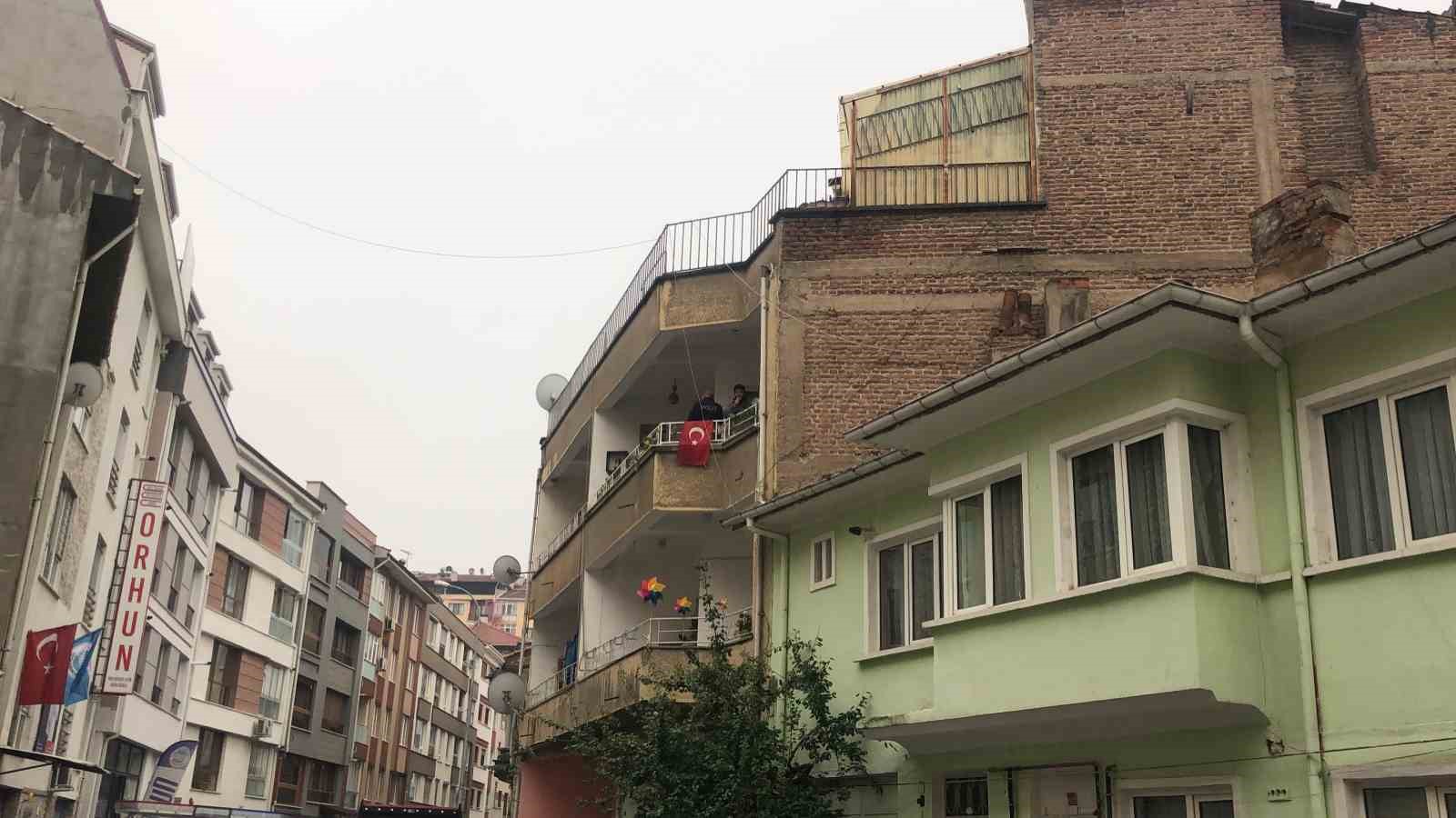 ESKİŞEHİR’DE 45 YAŞINDAKİ ADAM EVİNDE ÖLÜ BULUNDU!