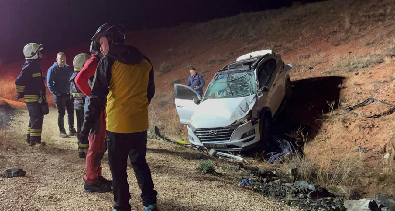 Takla Atan Araç Şarampole Uçtu: 1 Ölü, 4 Yaralı!