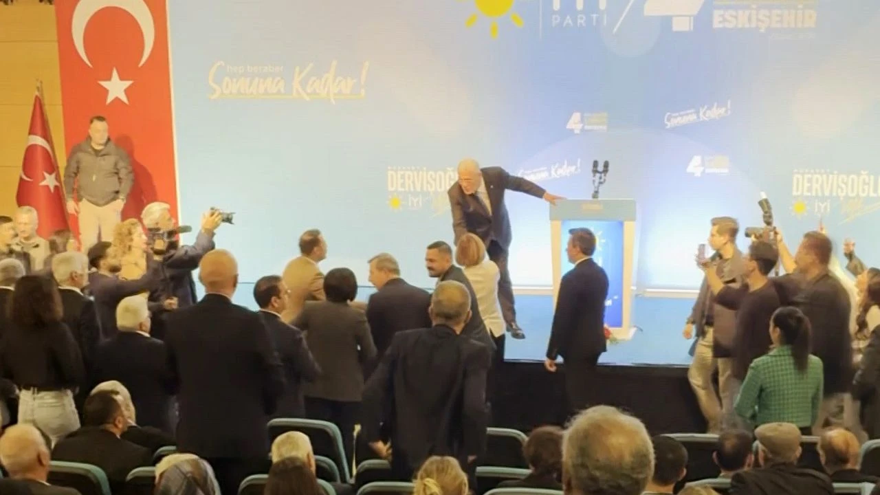 İYİ Parti Eskişehir Kongresi’nde Gergin Anlar: Ünlüce Salondan Ayrıldı!