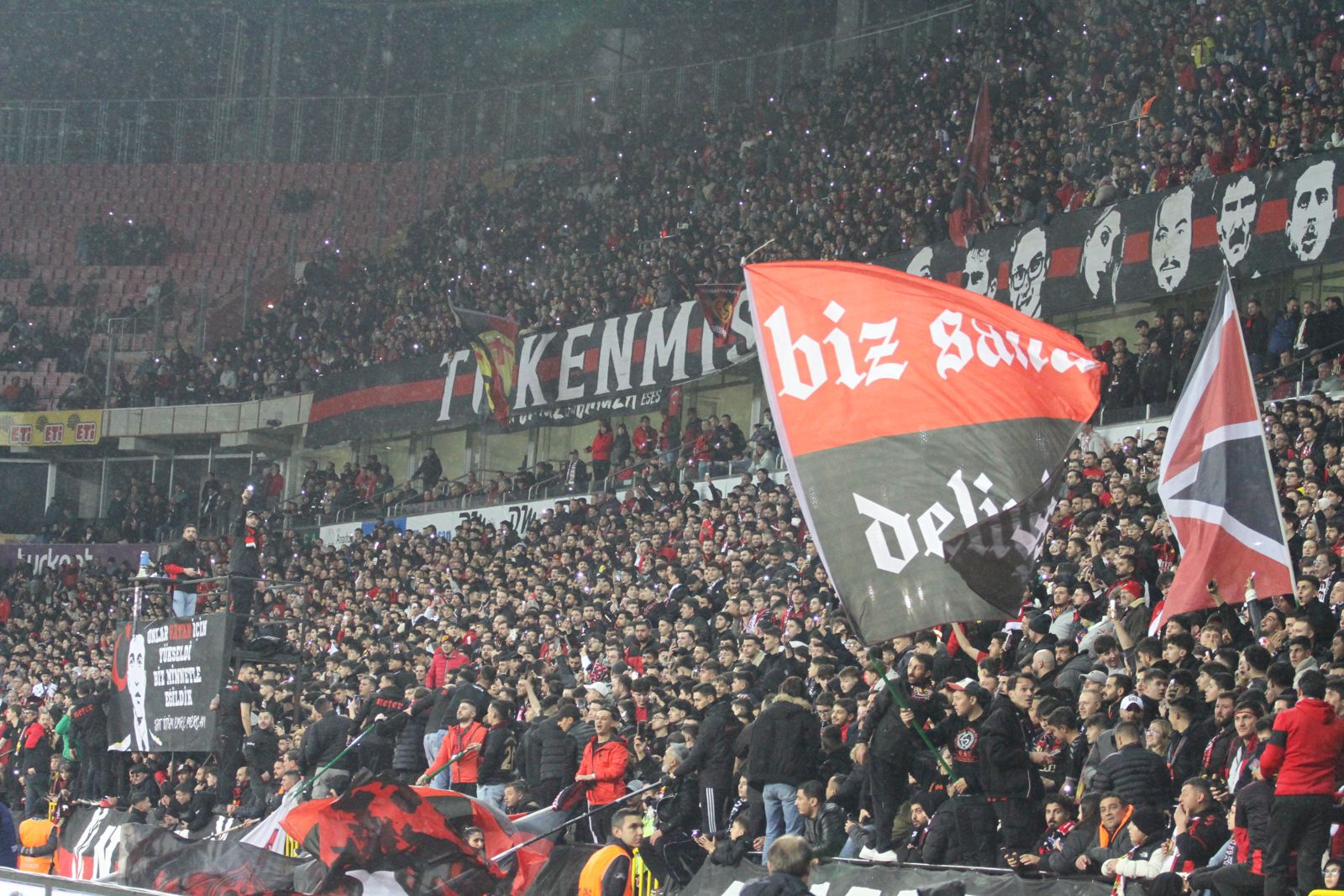 Eskişehirspor yönetiminden taraftara jest: Balıkesir maçı için bilet fiyatları 50 TL’ye düştü!