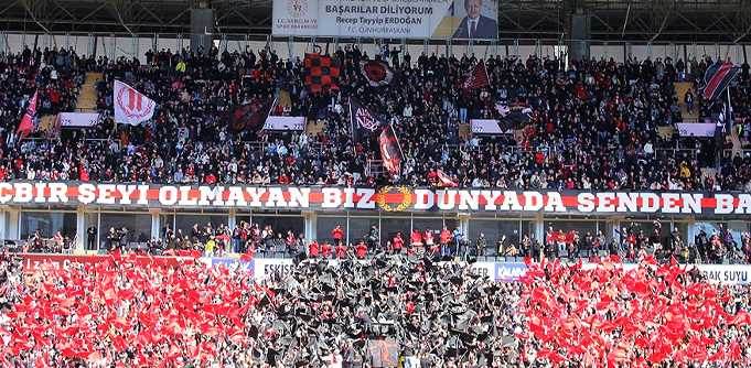 Geri sayım başladı: Eskişehirspor-Karşıyaka maçında kapalı gişeye doğru adım adım!