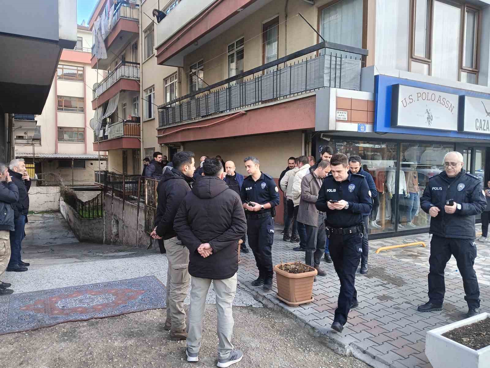 Ankara’da eski damadı tarafından öldürülen kadının komşusu: "Sürekli eve gelip rahatsız ettiğini söylüyordu"