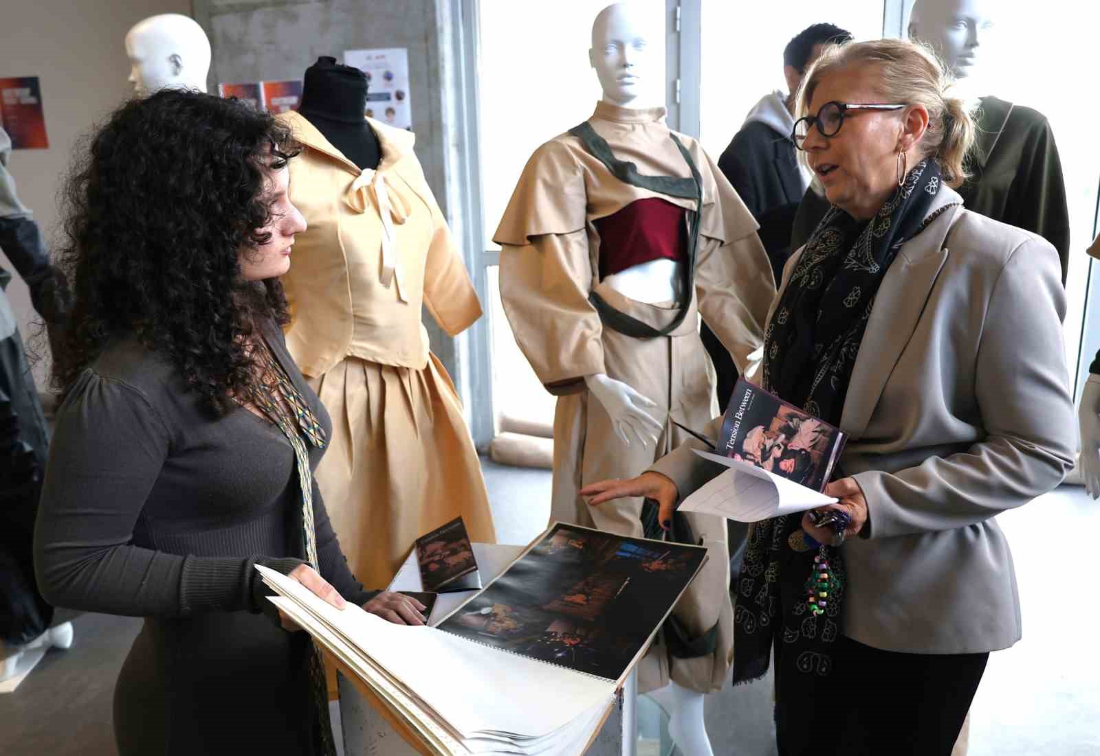 Ünlü ressamlar, modaya ilham verdi