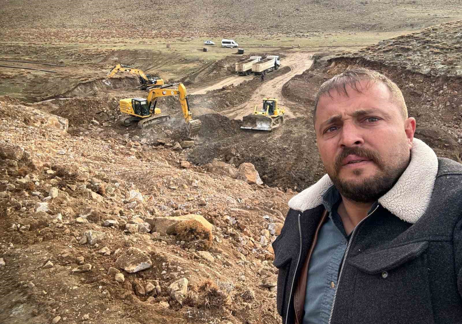 Muhtar Vefa Ersoy’dan Başkan Mehmet Sekmen’e övgü; "Hizmette eşi benzeri yok"