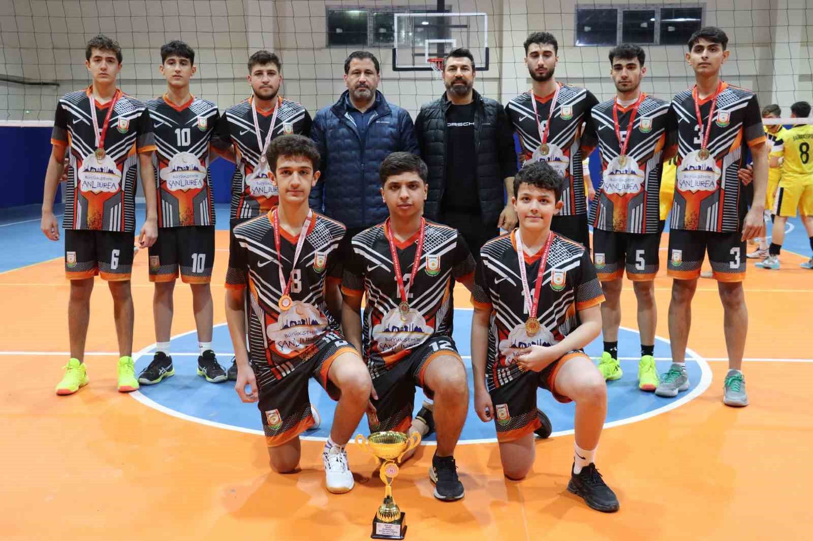 Şanlıurfa Büyükşehir Belediyesi voleybolda il şampiyonu oldu