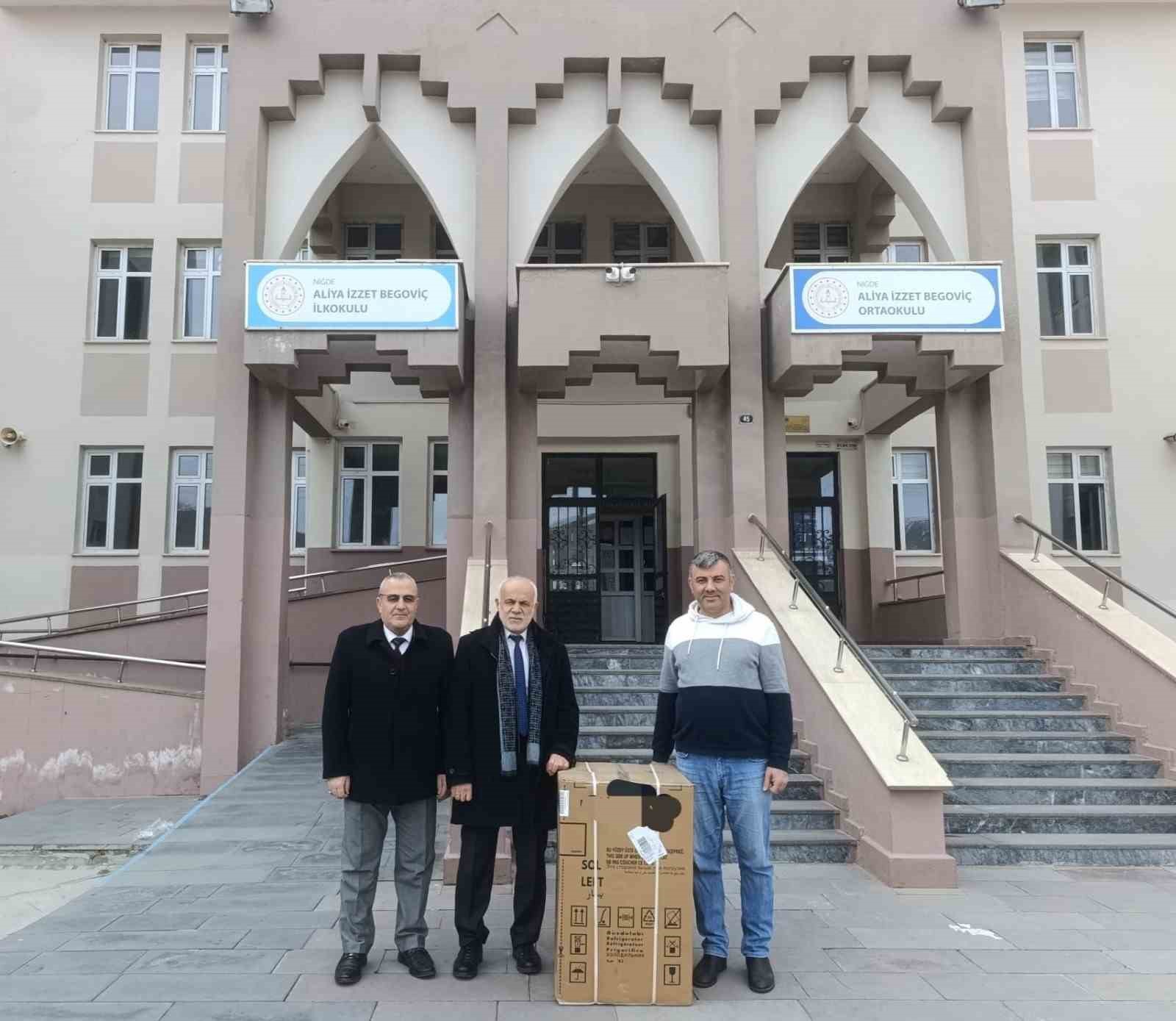 Niğde Belediyesi’nden diyabetli öğrencilere destek