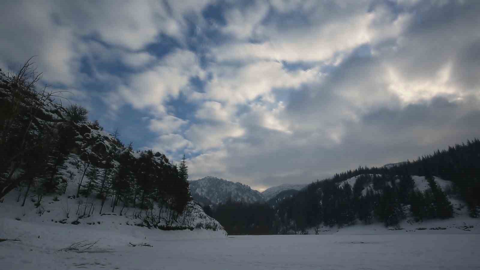 Afyonkarahisar’da kış manzarası havadan görüntülendi