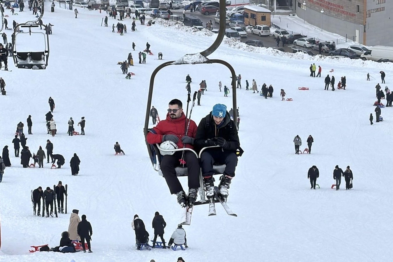 Akdağ Kayak Merkezi’nde sömestir bereketi
