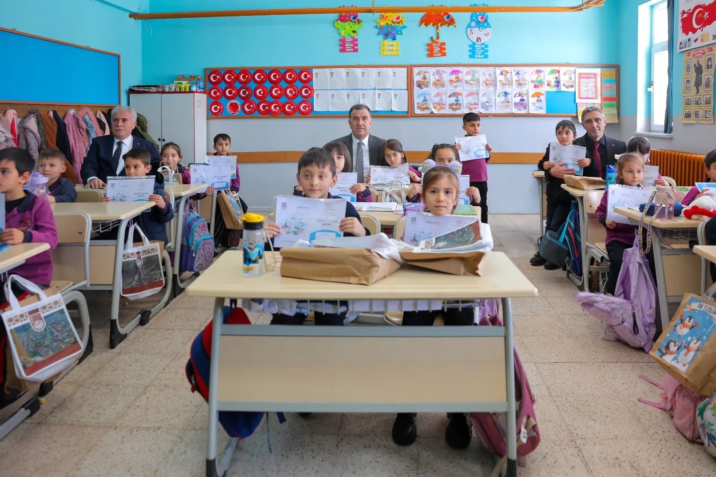 Bayburt’ta 14 bin 319 öğrenci karne sevinci yaşadı