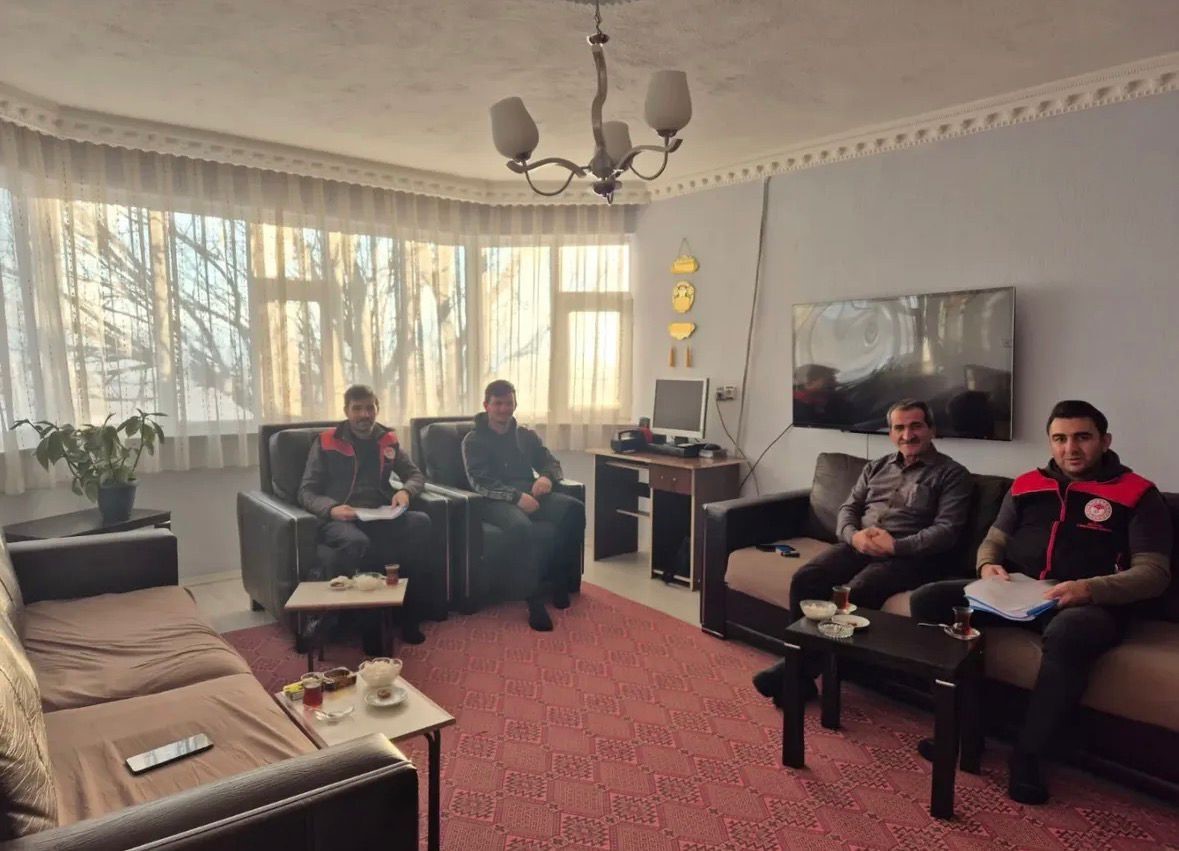 Diyadin’de gönüllere dokunan veteriner ziyareti