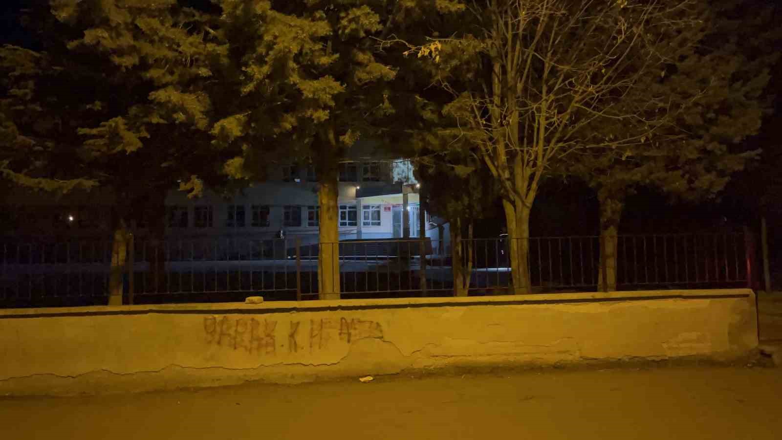 Eskişehir’de babayı darbedip oğlunu bıçaklayan 3 şahıs tutuklandı