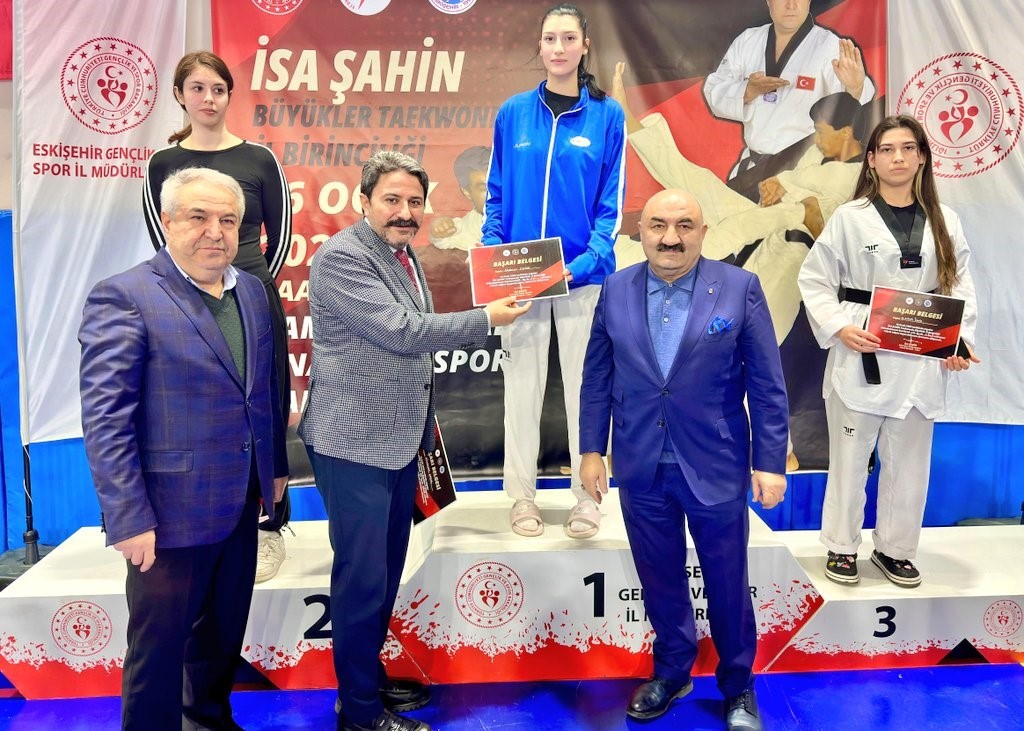 Eskişehir’de Büyükler Taekwondo İl Şampiyonası düzenlendi