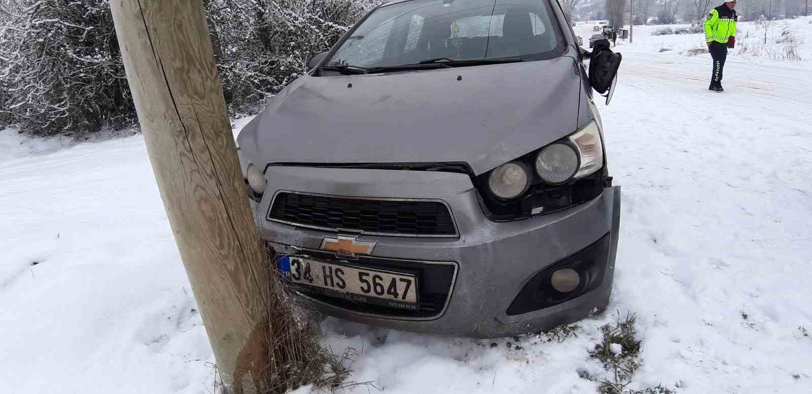 Göynük’te çalışan sağlık personelini taşıyan araç Mudurnu’da kaza yaptı