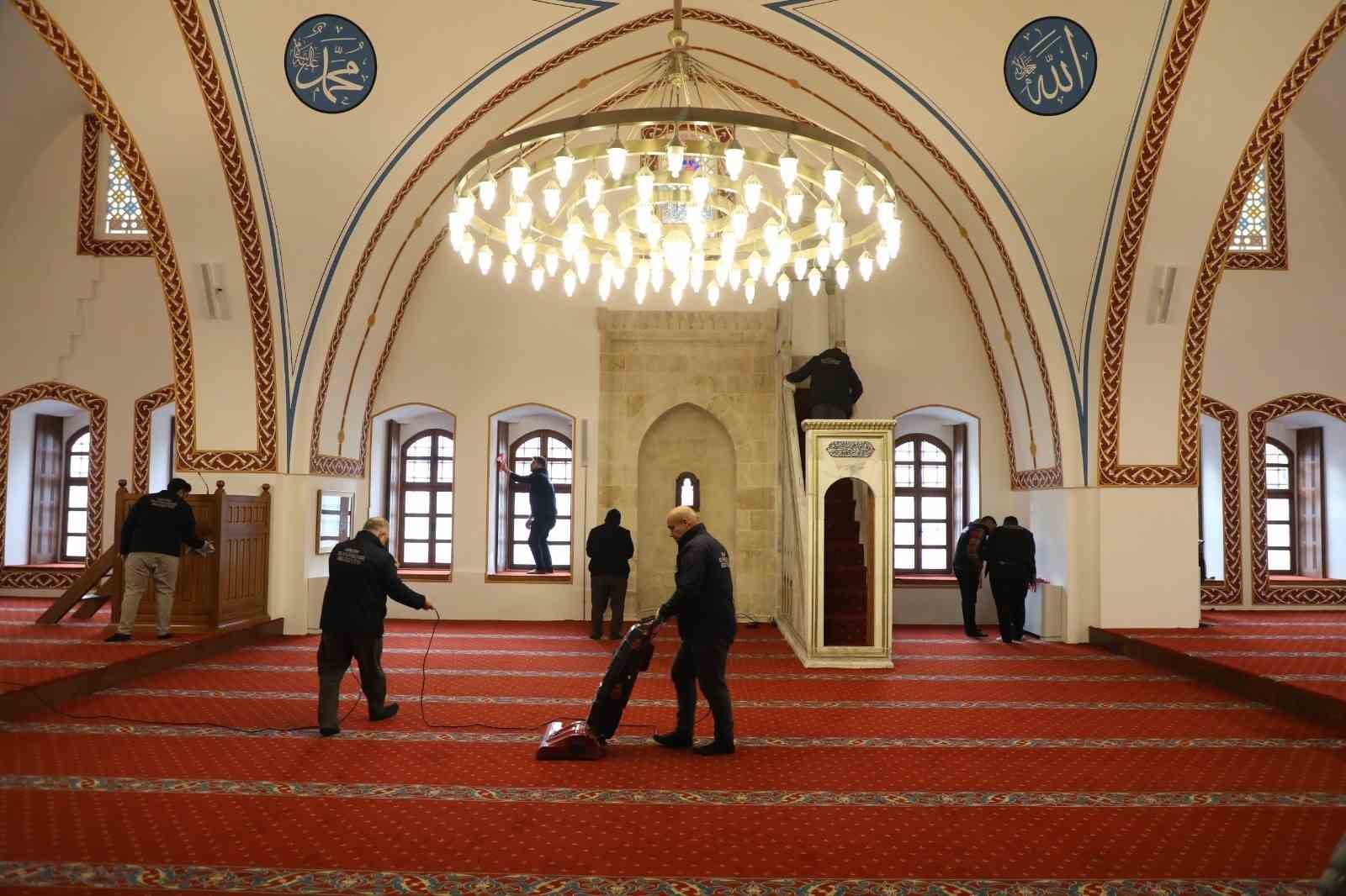 Habibi Neccar Camii’nin temizliği HBB’ye emanet