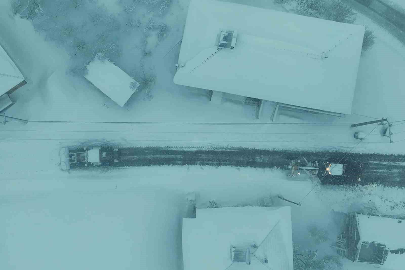 Kar sebebiyle kapanan 35 yolun 34’ü açıldı