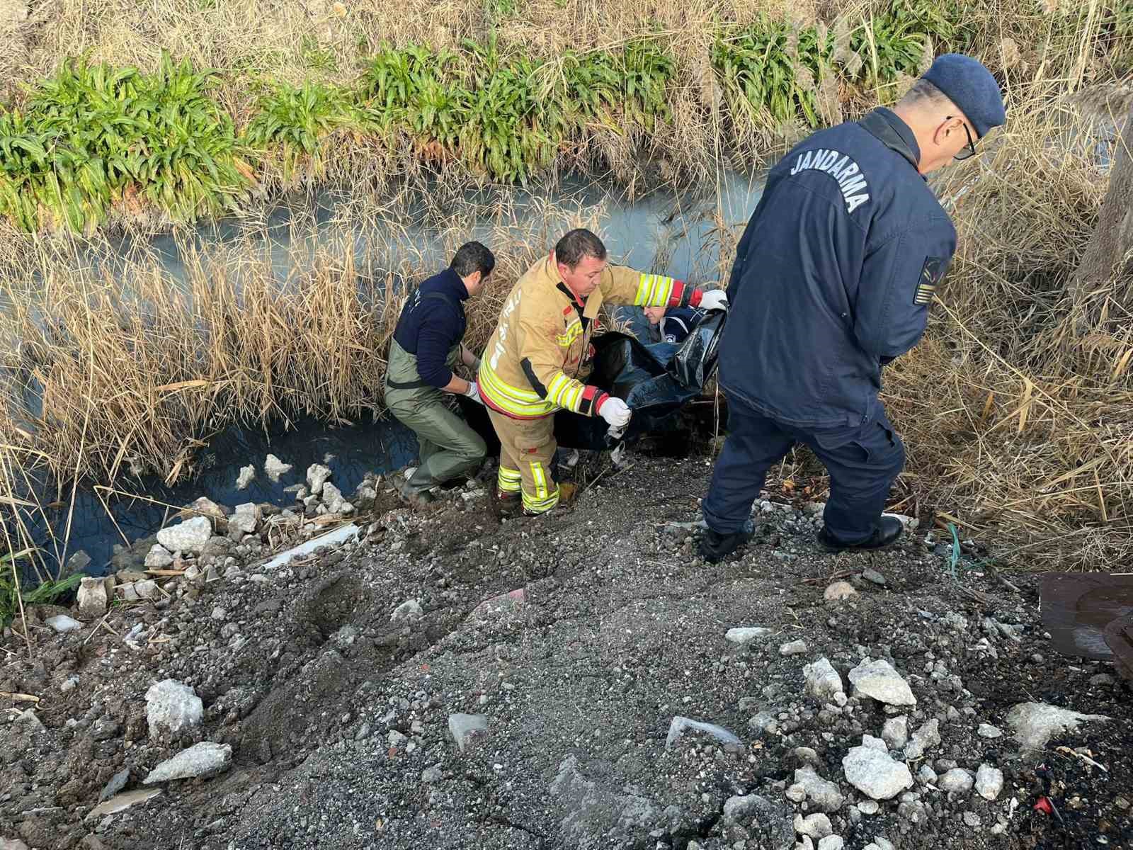 Kayıp olarak aranan yaşlı adam dere yatağında ölü bulundu