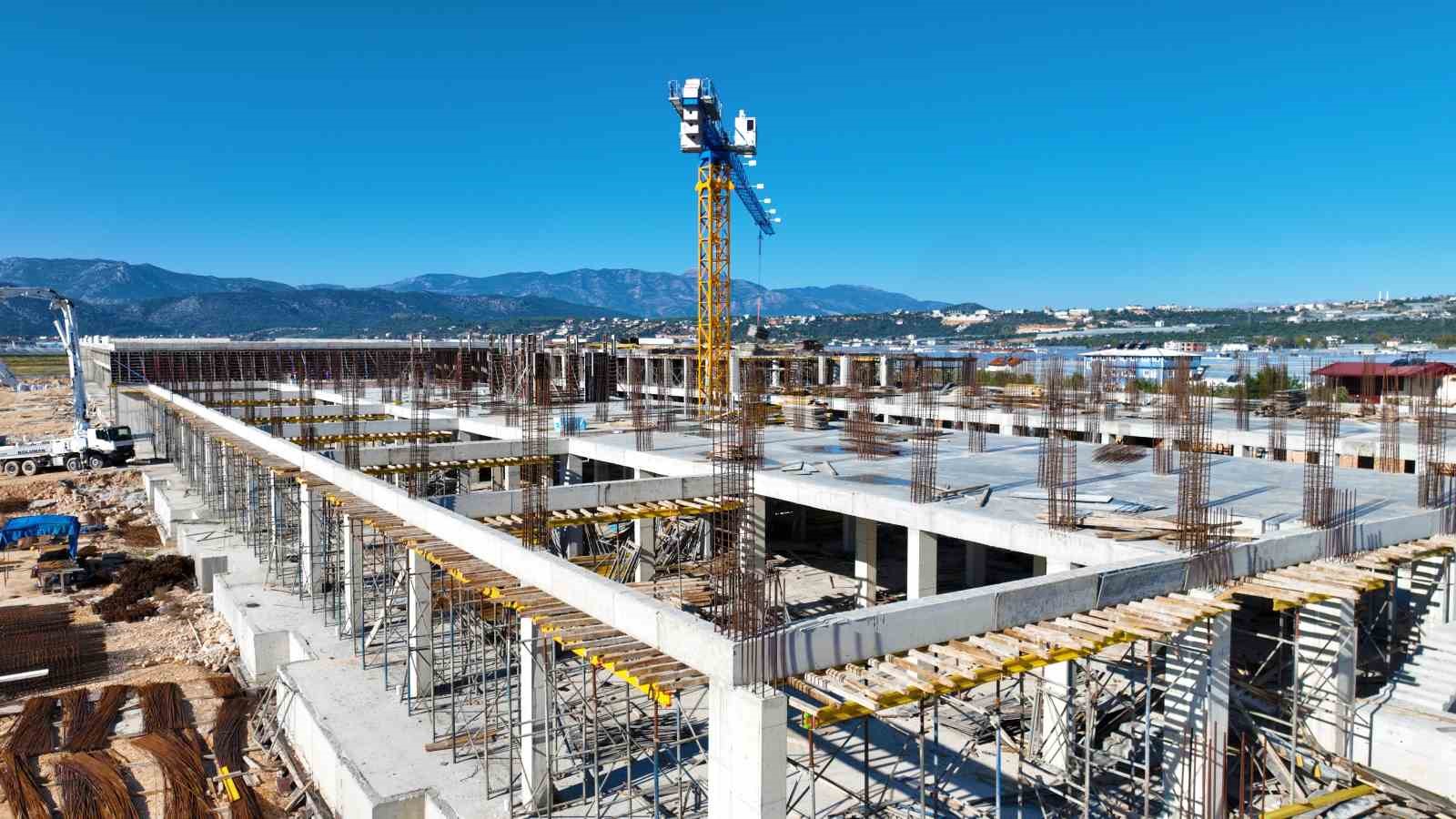 Kınık Toptancı Hal Kompleksi bölgenin tarımsal ticaretini güçlendirecek