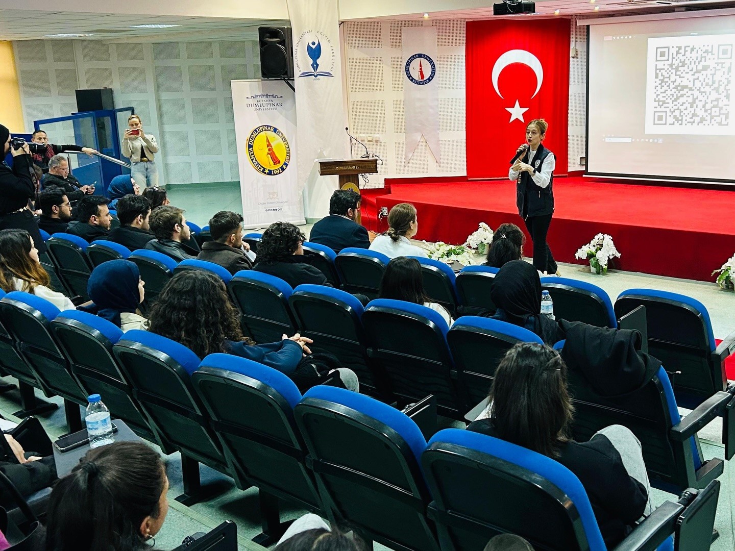 Kütahya’da siber güvenlik seminerleri aralıksız sürüyor