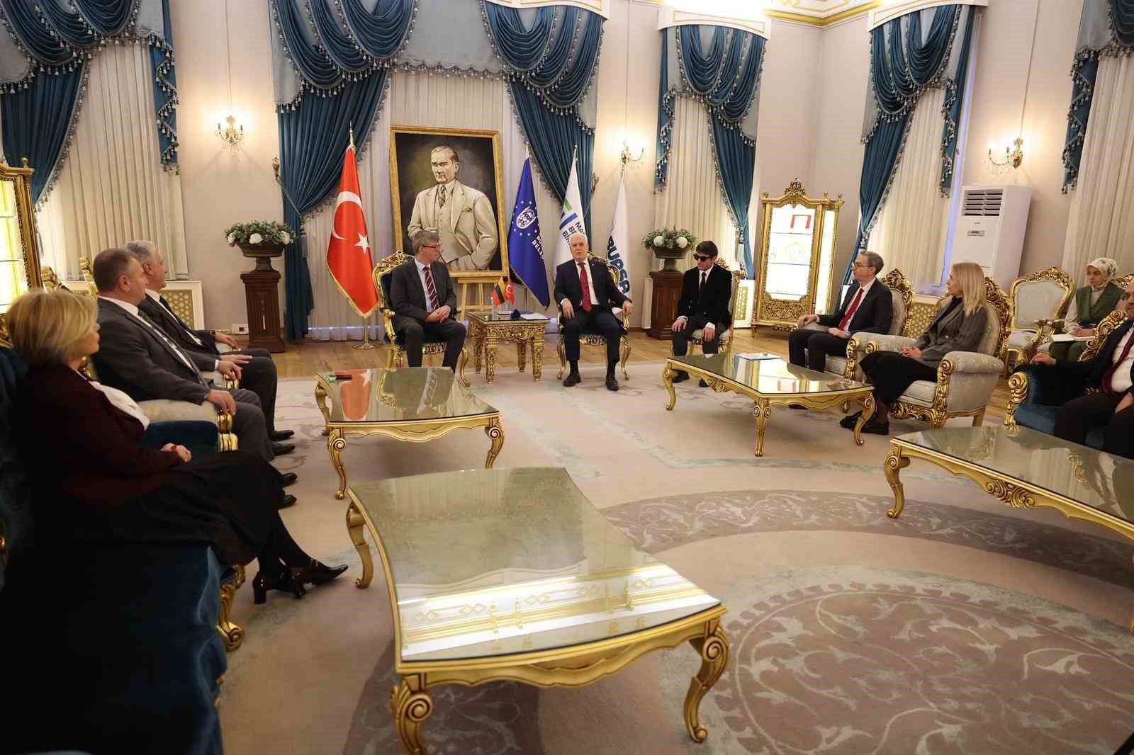 Litvanya’dan Bursa’ya işbirliği daveti