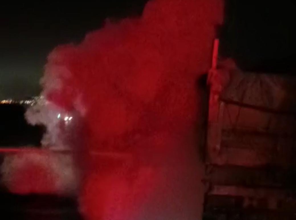 Malatya’da amonyum nitrat yüklü tırda korkutan yangın