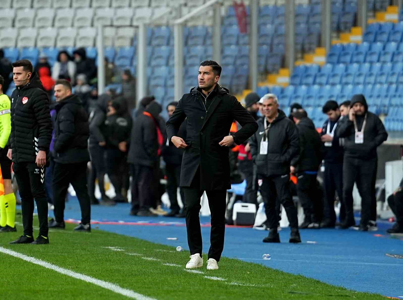 Nuri Şahin: "Galip geldiğimiz için mutluyum ama oyundan memnun değilim"