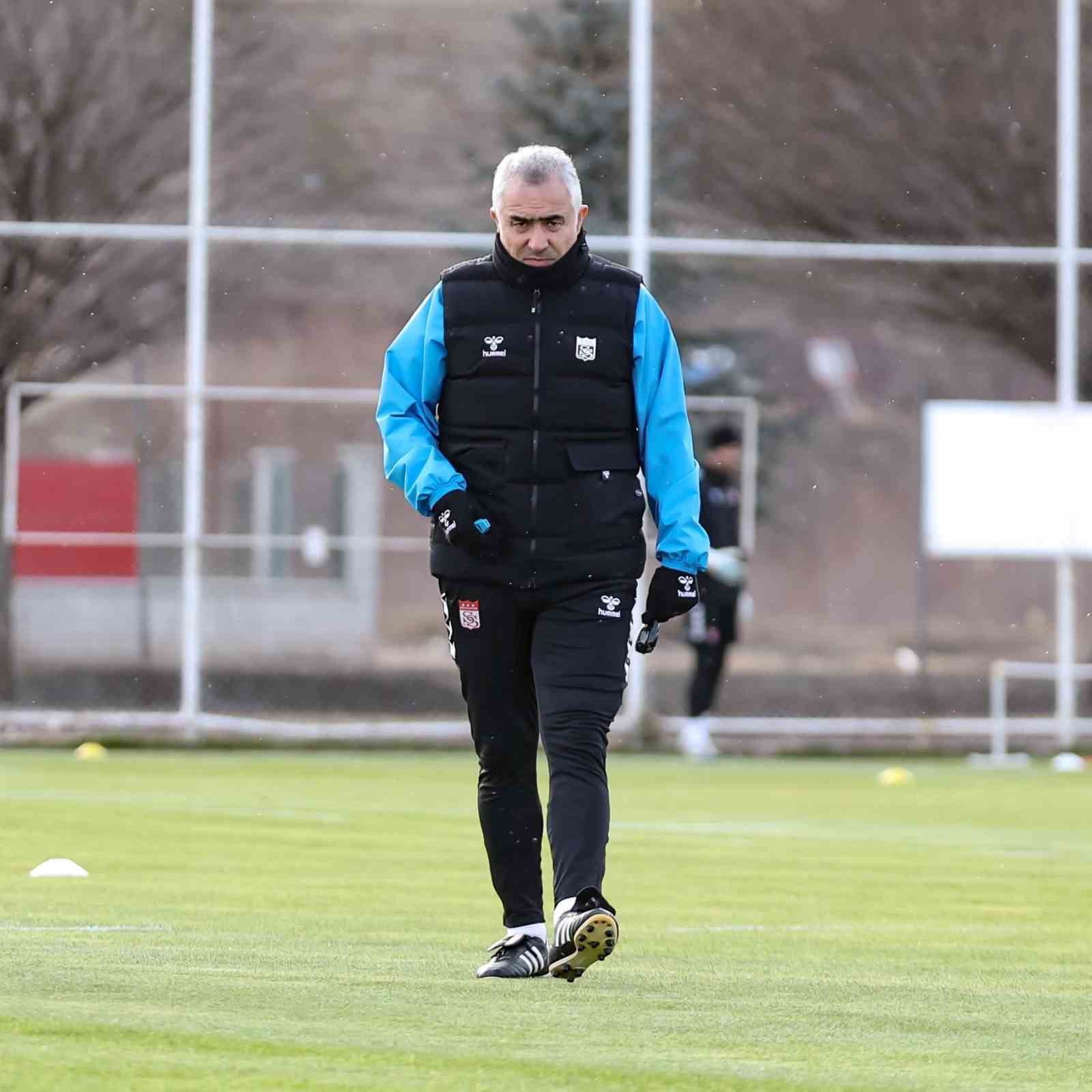 Sivasspor’dan Mehmet Altıparmak için açıklama