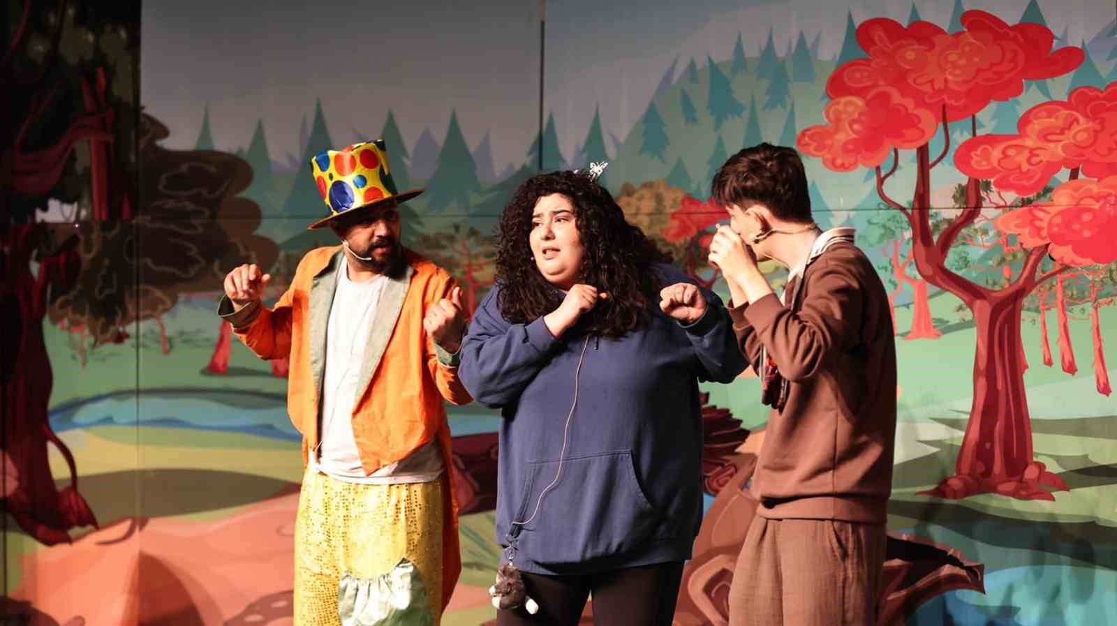 Sultangazi Belediyesi’nden minikler için rengarenk hafta sonu etkinlikleri