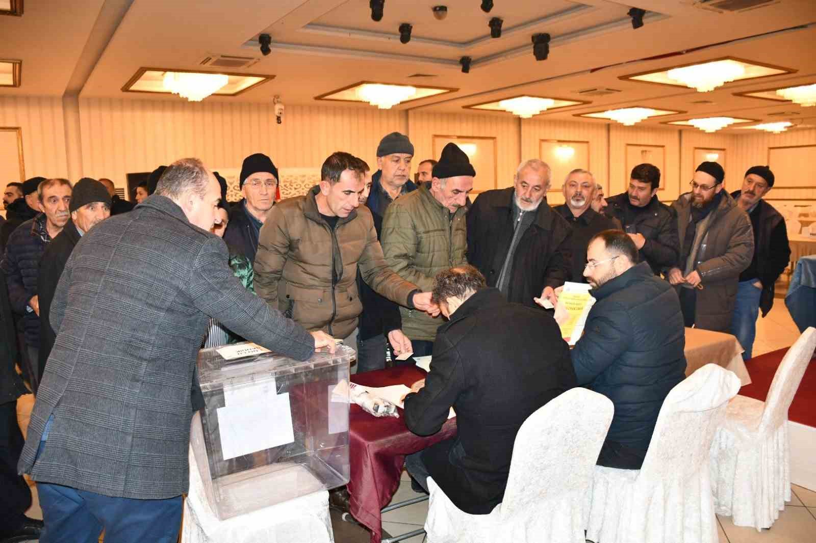 Tomarza Esnaf Ve Sanatkarlar Odası Başkanı Yaşar Polat güven tazeledi