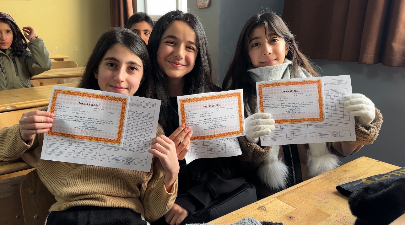 Yüksekova’da 30 bin öğrenci yarıyıl tatiline girdi