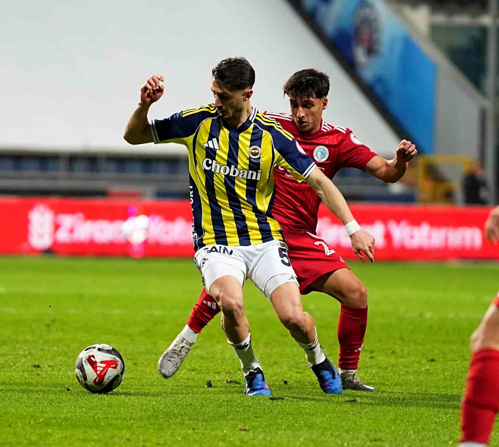 Ziraat Türkiye Kupası: Beyoğlu Yeni Çarşı: 0 - Fenerbahçe: 0 (İlk yarı)
