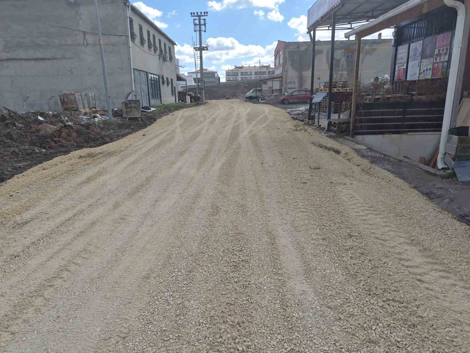 Baksan Sanayi Sitesi’nde ’balık tutulan’ yer onarıldı, diğer sokaklar aynı kaldı