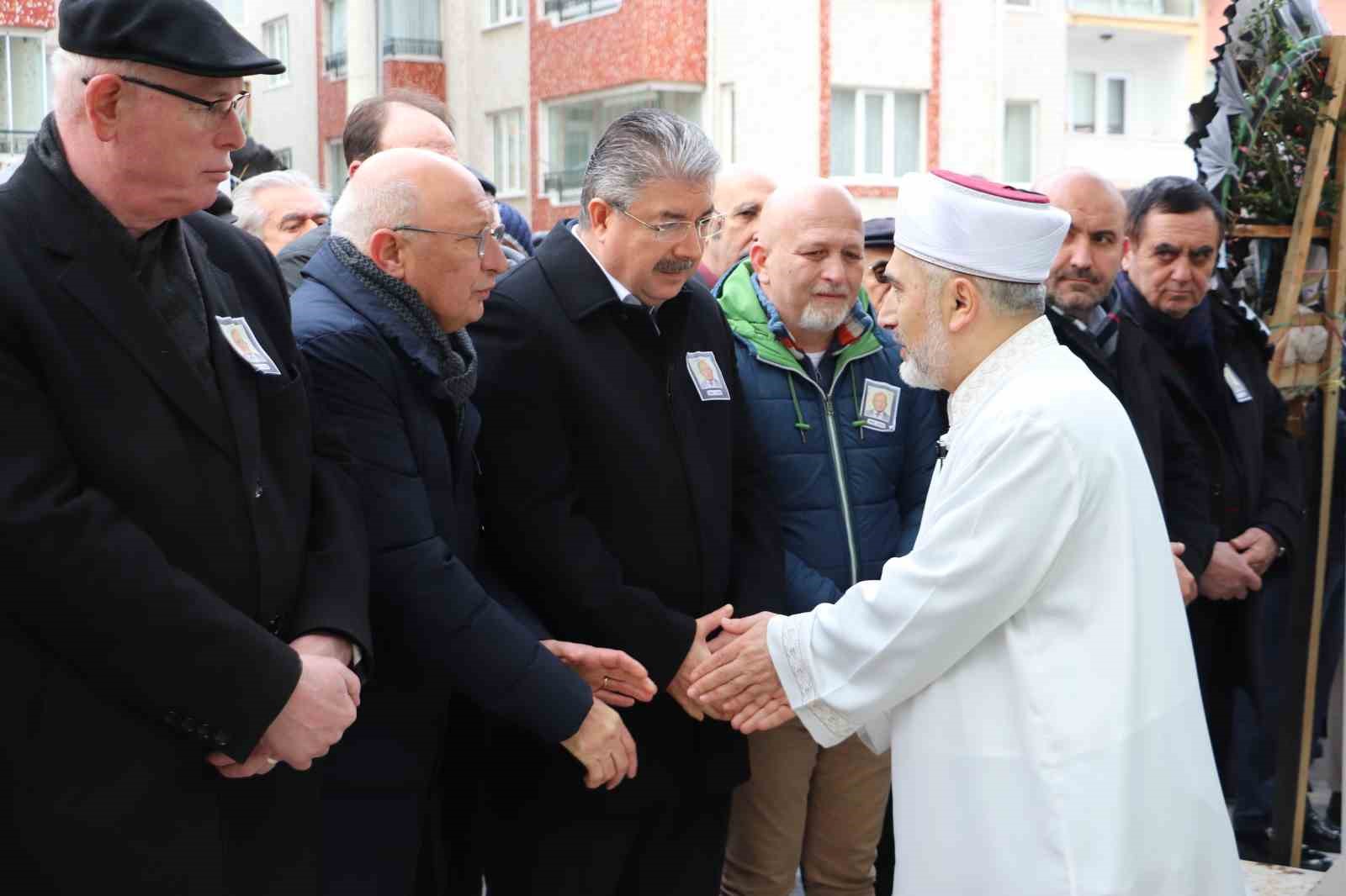 CHP’li Utku Çakırözer’in babası son yolculuğuna uğurlandı