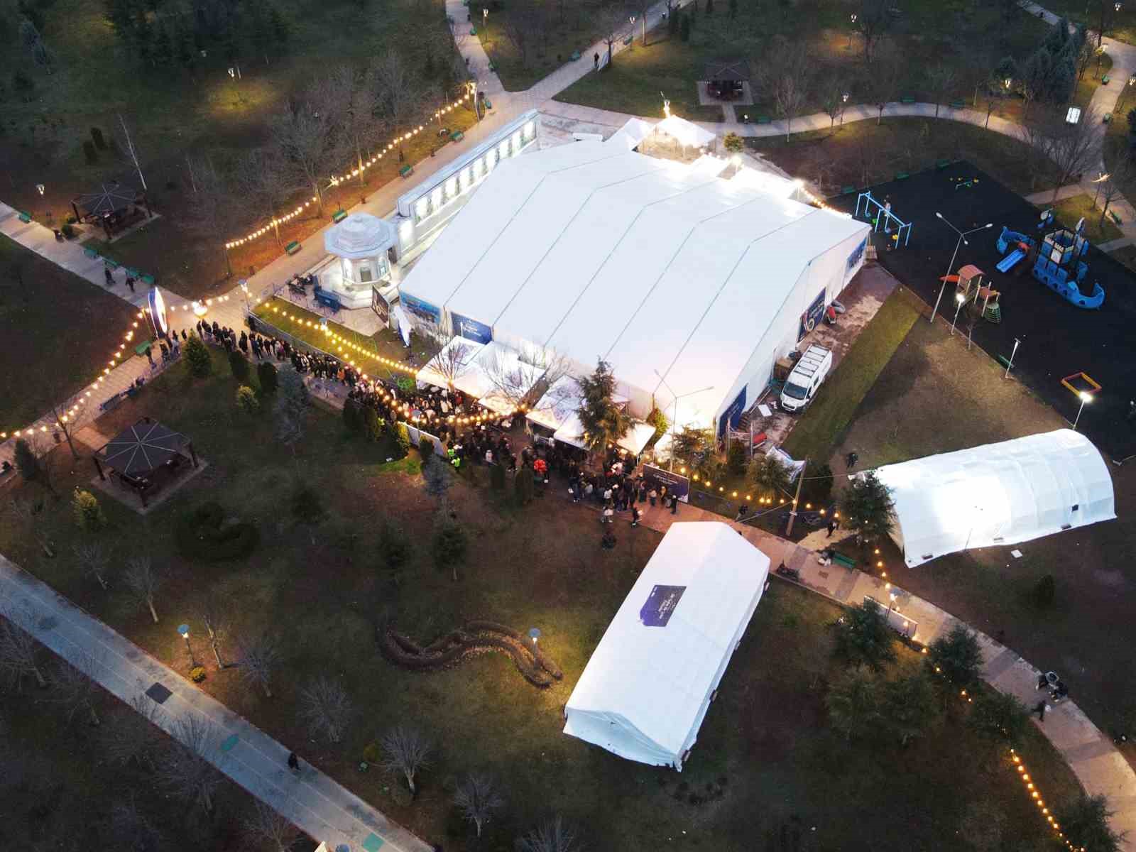 AK Parti’nin iftar çadırı sayısı 3’e yükseldi