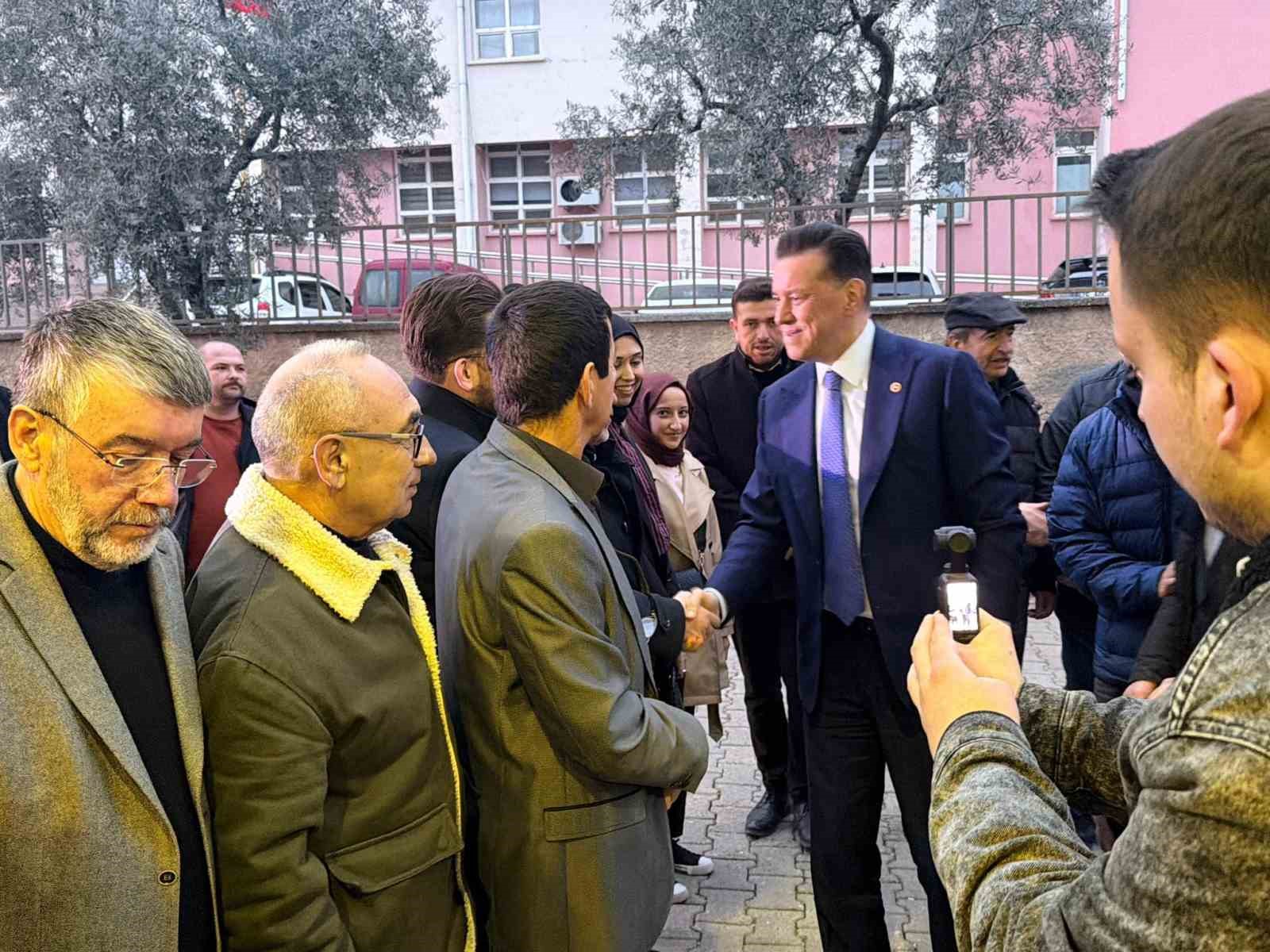 Milletvekili Hatipoğlu, Sarıcakaya’da vatandaşlarla bir araya geldi