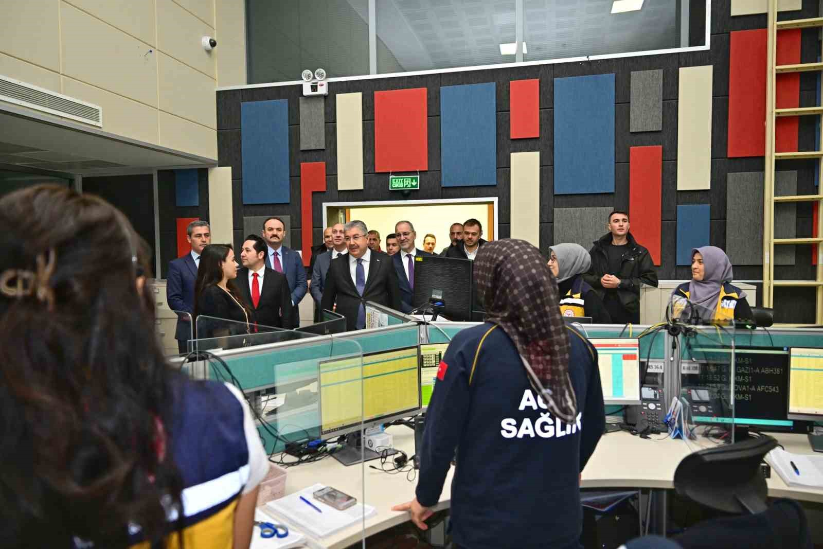 Vali Yılmaz, güvenlik ve acil durum faaliyetlerini inceledi