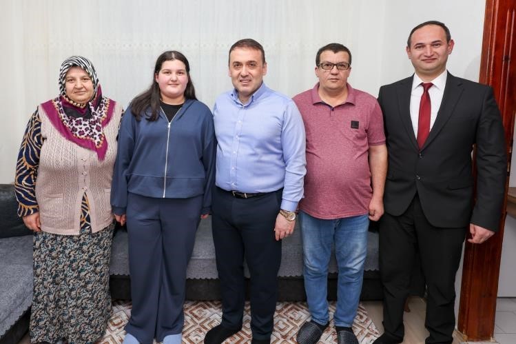 Vali Sözer, Meydan ailesinin iftar sofrasına konuk oldu