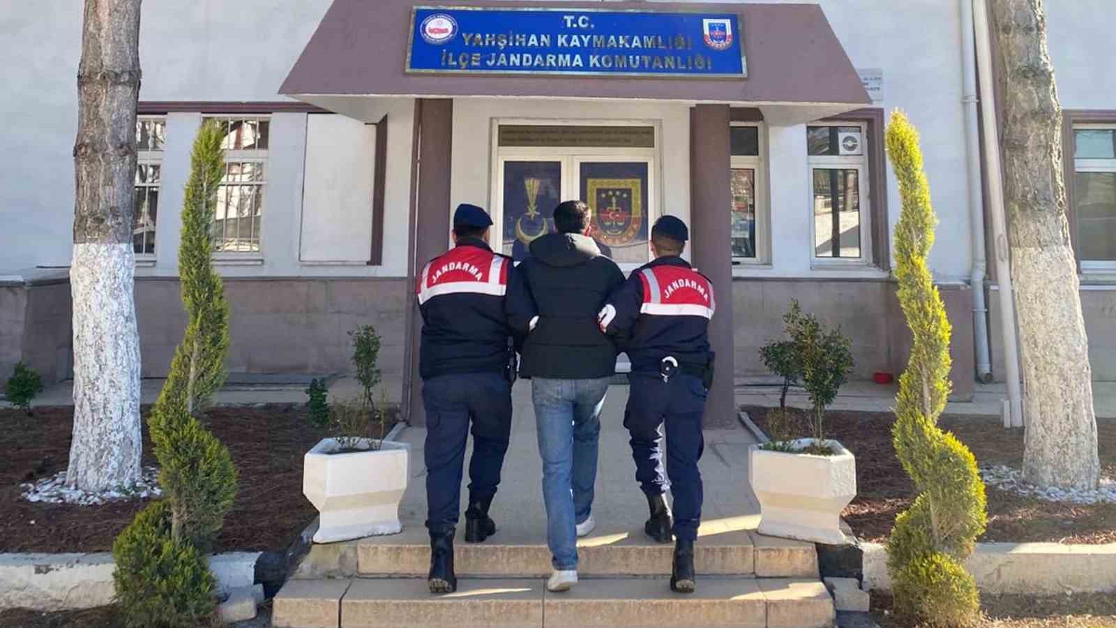 Kırıkkale’de aranan 2 hükümlü yakalandı