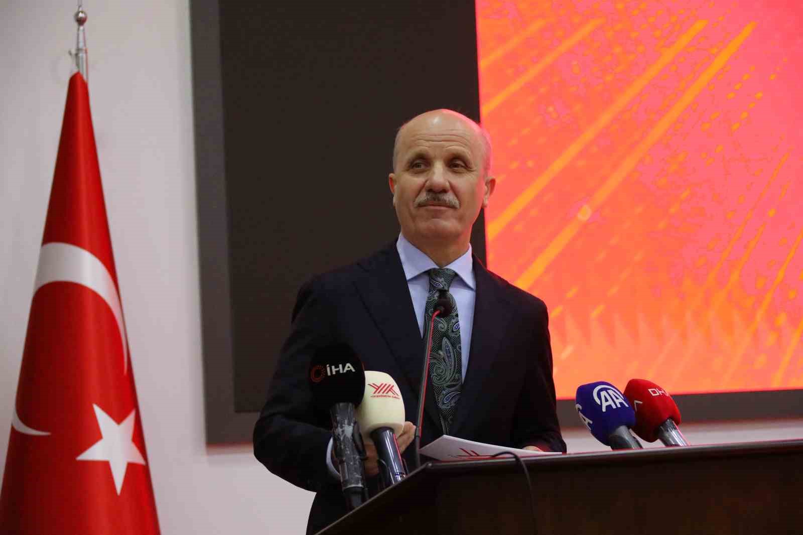 YÖK Başkanı Özvar: "Müfredatların teknoloji dönüşümüne uyumunu hızlandıracak mekanizmaları kurmayı hedefliyoruz"