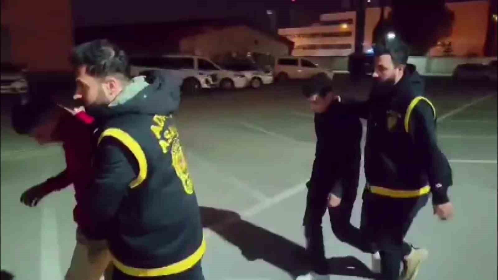 PVC ustasını öldüren 15 yaşındaki tetikçi ve motosikleti süren yaşıtı tutuklandı